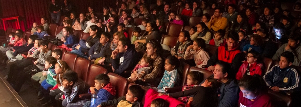 Música y diversión en el Teatro Carlos Carella